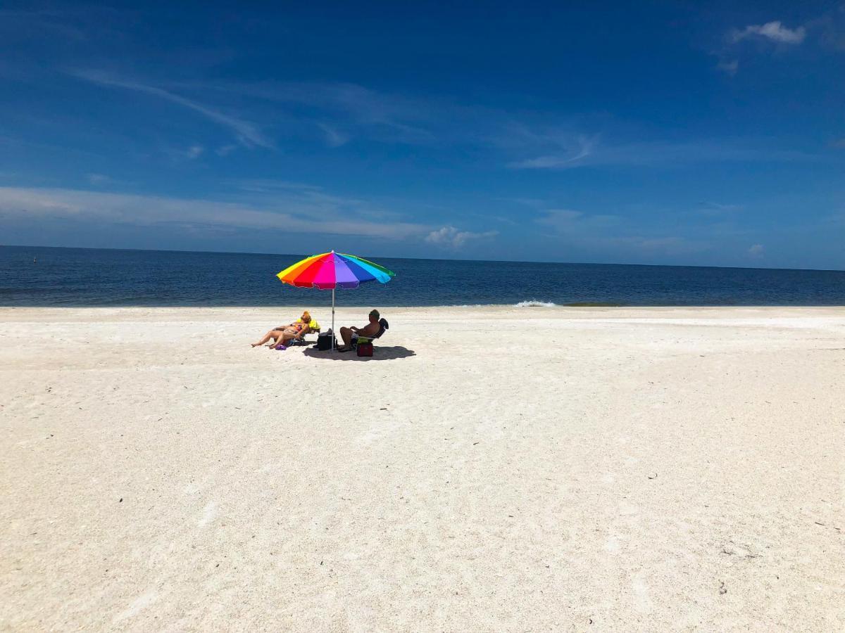 Anna Maria Island Runaway Tropical Escape Bradenton Beach Exterior photo